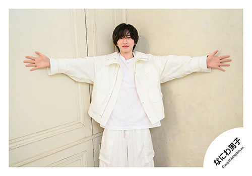 【No.ND25-609】「Naniwa Danshi LIVE TOUR 2025 'BON BON VOYAGE'」Goods off-shot
