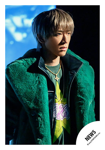 【No.NWS25-152】「NEWS LIVE TOUR 2025 Transformation」Goods off-shot