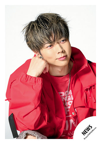 【No.NWS25-166】「NEWS LIVE TOUR 2025 Transformation」Goods off-shot