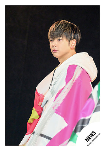 【No.NWS25-173】「NEWS LIVE TOUR 2025 Transformation」Goods off-shot