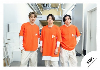 【No.NWS26-203】「NEWS LIVE TOUR 2026 /// KMK」Goods off-shot