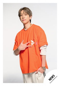 【No.NWS26-207】「NEWS LIVE TOUR 2026 /// KMK」Goods off-shot
