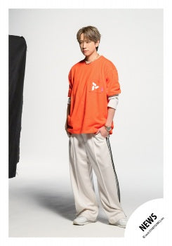 【No.NWS26-211】「NEWS LIVE TOUR 2026 /// KMK」Goods off-shot