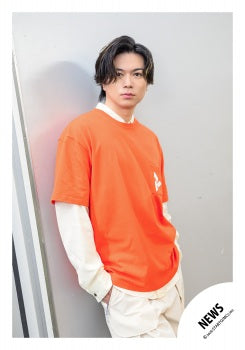 【No.NWS26-215】「NEWS LIVE TOUR 2026 /// KMK」Goods off-shot