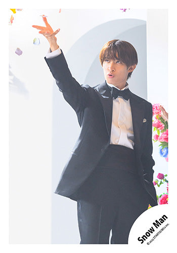 【No.SM25-206】Album「THE BEST 2020 - 2025」MV & jacket photo off-shot