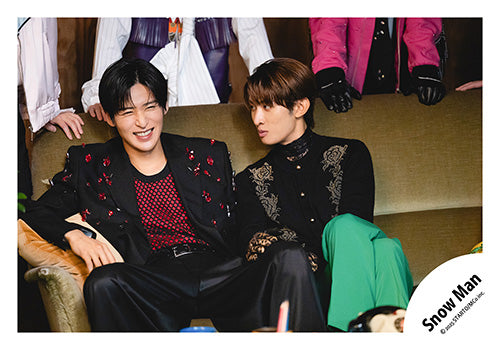 【No.SM25-511】Single「SERIOUS」MV & jacket photo off-shot