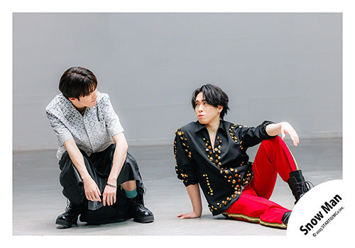 【No.SM25-512】Single「SERIOUS」MV & jacket photo off-shot