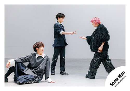 【No.SM25-519】Single「SERIOUS」MV & jacket photo off-shot