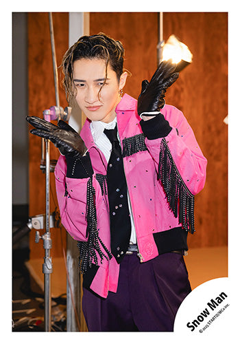 【No.SM25-546】Single「SERIOUS」MV & jacket photo off-shot