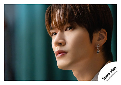 【No.SM25-563】Single「SERIOUS」MV & jacket photo off-shot