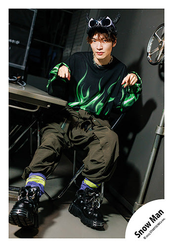 【No.SM25-565】Single「SERIOUS」MV & jacket photo off-shot