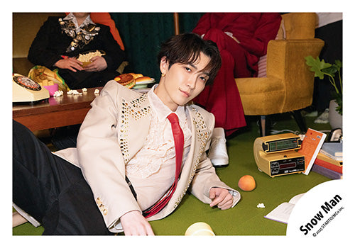 【No.SM25-594】Single「SERIOUS」MV & jacket photo off-shot