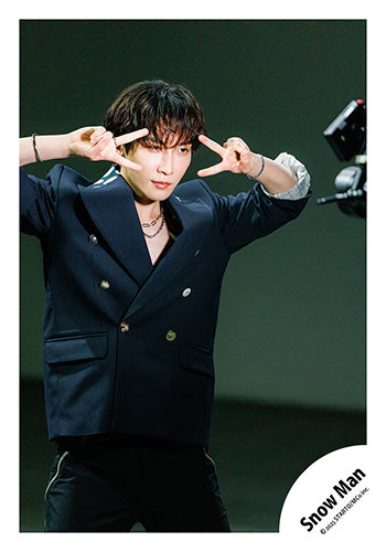 【No.SM25-603】Single「SERIOUS」MV & jacket photo off-shot