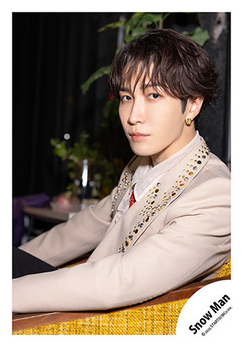 【No.SM25-606】Single「SERIOUS」MV & jacket photo off-shot
