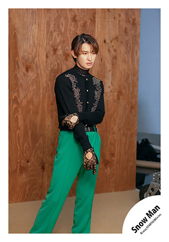 【No.SM25-613】Single「SERIOUS」MV & jacket photo off-shot