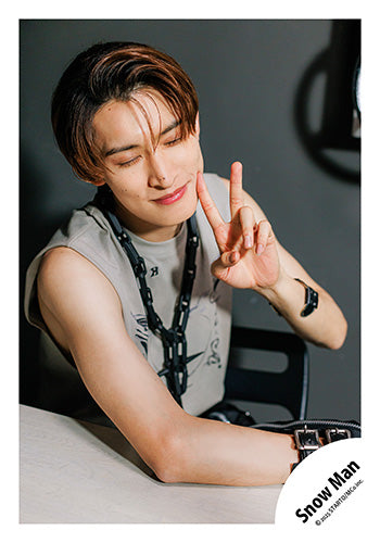 【No.SM25-623】Single「SERIOUS」MV & jacket photo off-shot