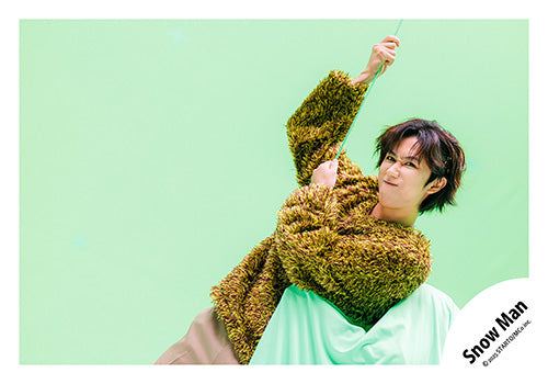 【No.SM25-629】Single「SERIOUS」MV & jacket photo off-shot