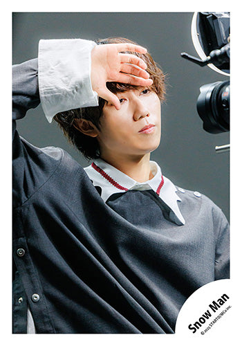 【No.SM25-634】Single「SERIOUS」MV & jacket photo off-shot