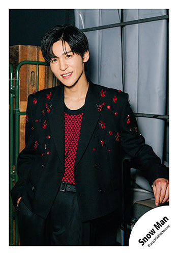 【No.SM25-641】Single「SERIOUS」MV & jacket photo off-shot