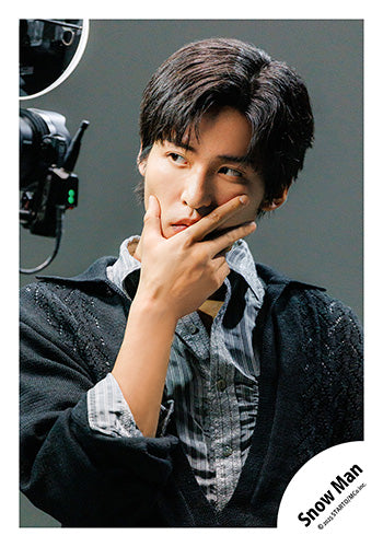 【No.SM25-648】Single「SERIOUS」MV & jacket photo off-shot