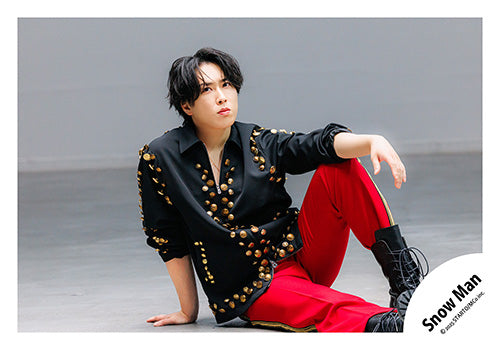 【No.SM25-661】Single「SERIOUS」MV & jacket photo off-shot