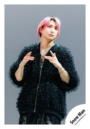 【No.SM25-686】Single「SERIOUS」MV & jacket photo off-shot