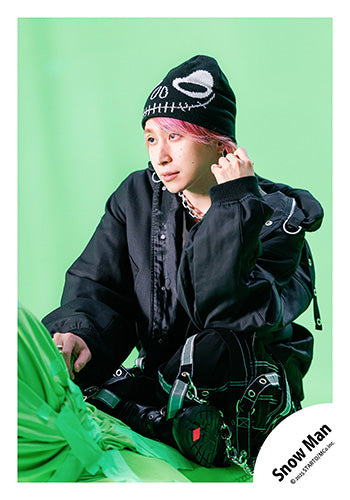 【No.SM25-688】Single「SERIOUS」MV & jacket photo off-shot