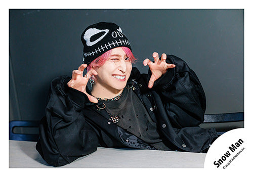 【No.SM25-691】Single「SERIOUS」MV & jacket photo off-shot