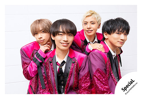 【No.SP25-043】「SpeciaL LIVE 2025 4ever SpeciaL」Goods off-shot