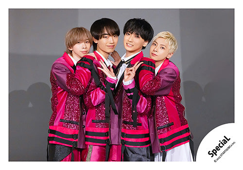 【No.SP25-047】「SpeciaL LIVE 2025 4ever SpeciaL」Goods off-shot