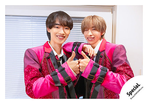 【No.SP25-048】「SpeciaL LIVE 2025 4ever SpeciaL」Goods off-shot