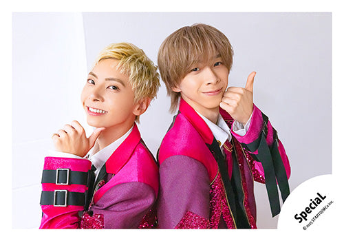 【No.SP25-056】「SpeciaL LIVE 2025 4ever SpeciaL」Goods off-shot