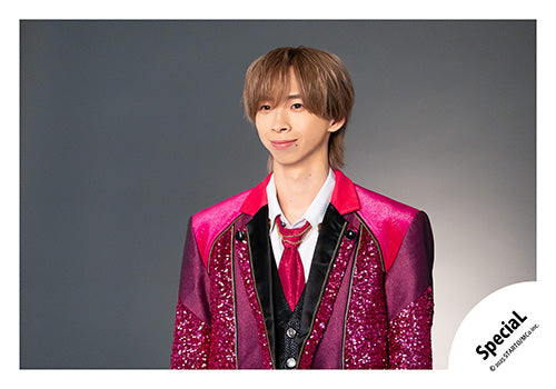 【No.SP25-061】「SpeciaL LIVE 2025 4ever SpeciaL」Goods off-shot