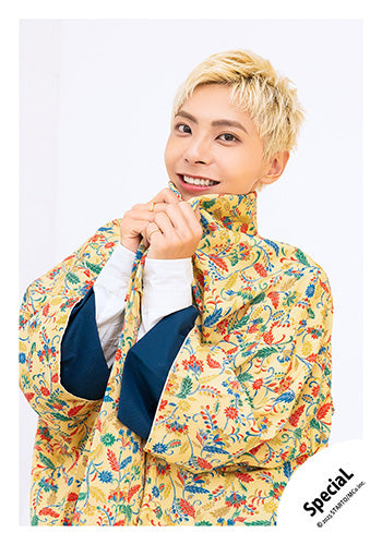 【No.SP25-072】「SpeciaL LIVE 2025 4ever SpeciaL」Goods off-shot