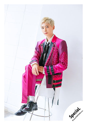 【No.SP25-075】「SpeciaL LIVE 2025 4ever SpeciaL」Goods off-shot