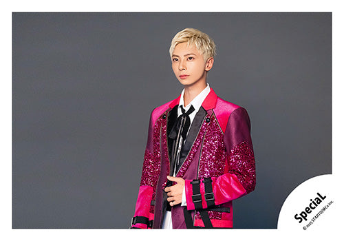 【No.SP25-081】「SpeciaL LIVE 2025 4ever SpeciaL」Goods off-shot