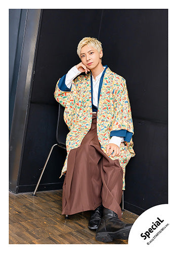 【No.SP25-082】「SpeciaL LIVE 2025 4ever SpeciaL」Goods off-shot