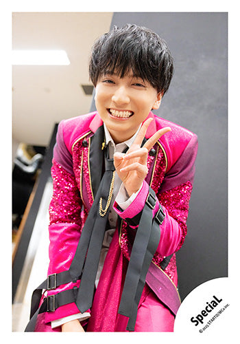 【No.SP25-089】「SpeciaL LIVE 2025 4ever SpeciaL」Goods off-shot