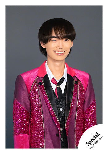 【No.SP25-099】「SpeciaL LIVE 2025 4ever SpeciaL」Goods off-shot