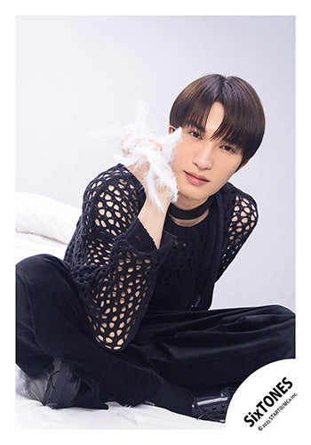 【No.ST25-049】Album「GOLD」MV & jacket photo off-shot