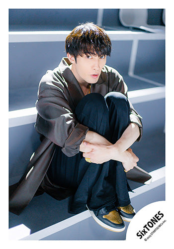 【No.ST25-051】Album「GOLD」MV & jacket photo off-shot