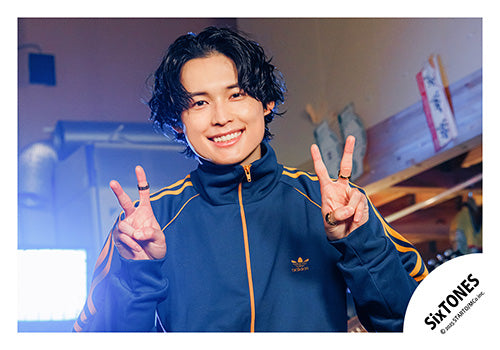 【No.ST25-095】Album「GOLD」MV & jacket photo off-shot