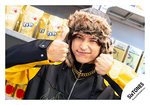 【No.ST25-097】Album「GOLD」MV & jacket photo off-shot