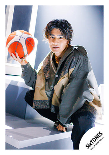 【No.ST25-135】Album「GOLD」MV & jacket photo off-shot