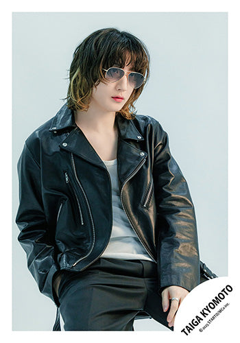 【No.ST25-459】「TAIGA KYOMOTO LIVE TOUR 2025 BLUE OF LIBERTY」Goods off-shot