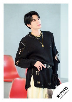【No.ST26-586】「MILE SixTONES (Stadium Tour)」Goods off-shot