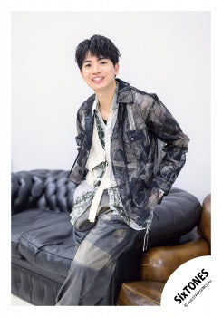 【No.ST26-601】「MILE SixTONES (Stadium Tour)」Goods off-shot