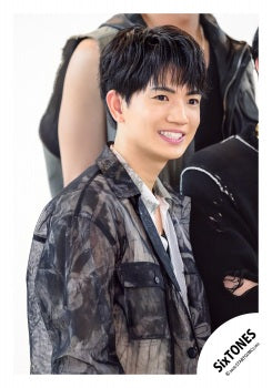 【No.ST26-604】「MILE SixTONES (Stadium Tour)」Goods off-shot