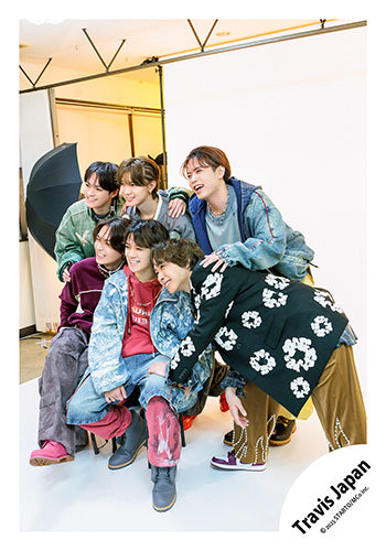 【No.TJ25-243】DIGITAL SINGLE「Would You Like One?」MV & jacket photo off-shot