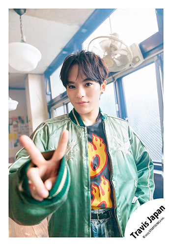 【No.TJ25-301】DIGITAL SINGLE「Would You Like One?」MV & jacket photo off-shot